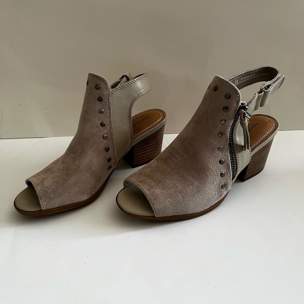 BareTraps Taupe Sandals Stylish Comfort Essentials with chunky heel